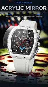 Detail der OFNS-Herren-Quarzuhr mit kratzfestem Acrylspiegel und weißem Silikonarmband