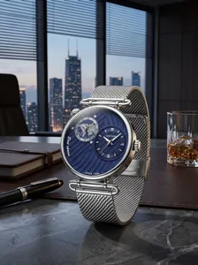 Detailansicht der BESTWIN Dual-Time Quarzuhr mit blauem Zifferblatt und Stahlnetzarmband