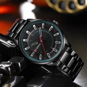 Vue détaillée de la montre homme Curren 8406 avec bracelet en acier noir et cadran 3D