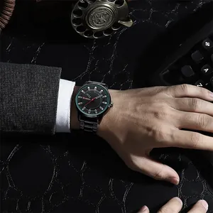 Montre Curren 8406 pour homme avec cadran 3D minimaliste et bracelet en acier noir