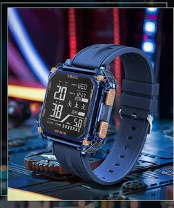 Vue détaillée de la montre de sport numérique carrée SMAEL avec boîtier bleu transparent