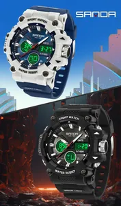 Vista dettagliata degli orologi sportivi SANDA a doppio display in bianco-blu e nero.