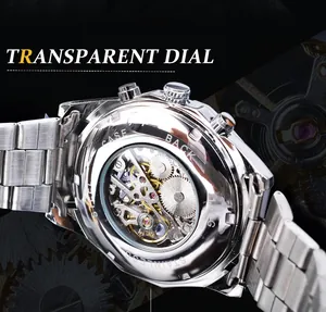 Detailaufnahme des transparenten Gehäusebodens aus Edelstahl mit mechanischem Uhrwerk.
