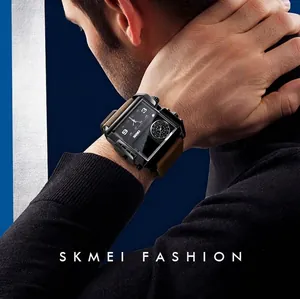 Πολυτελές ανδρικό ρολόι SKMEI με τετράγωνο καντράν και κομψό καφέ δερμάτινο λουράκι.