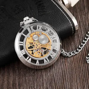Reloj de bolsillo mecánico esqueleto vintage con números romanos y engranajes dorados