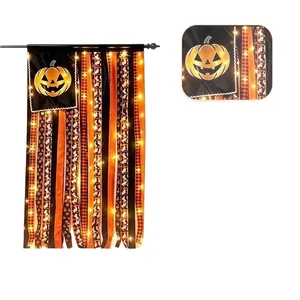 Κρεμαστή σημαία Halloween με βαμβακερές φούντες και φώτα LED.