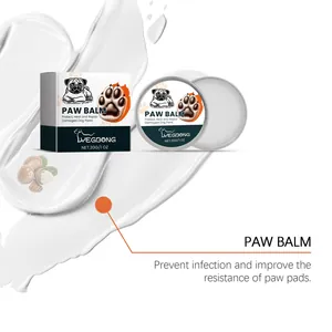 Vue macro détaillée du baume pour pattes YEGBONG montrant la texture lisse