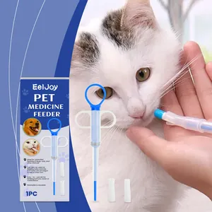 Pet medicine feeder for dogs and cats with silicone tips for liquid or pills
