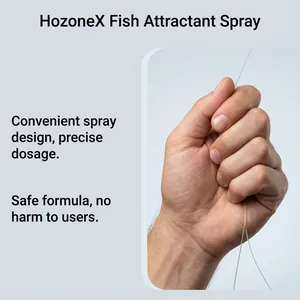 Detailansicht der Hand, die die Angelschnur für das HozoneX Fischlockspray hält