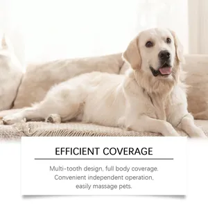 Golden Retriever entspannt zu Hause, zeigt die vollständige Abdeckung des Haustiermassagegeräts.