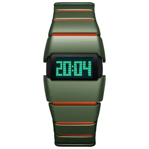 Retro Y2K-stijl digitaal horloge in legergroen en oranje met een groen pixeldisplay