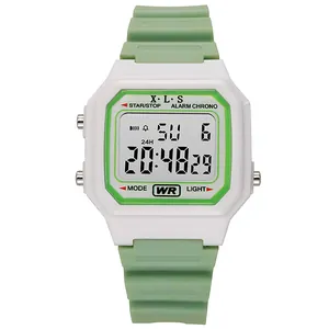Reloj deportivo digital cuadrado minimalista con correa de silicona verde y pantalla LED