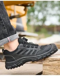 High-quality black safety shoe with rotary buckle closure for construction work
