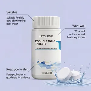 Detailansicht der JAYSUING Chlordioxid-Poolreinigungstabletten mit Wasserspritzern