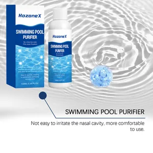 Dettaglio purificatore piscina HozoneX con flacone e confezione su sfondo d'acqua