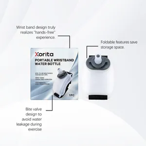 Detailansicht der tragbaren Xorita-Handgelenk-Wasserflasche mit einem faltbaren Design