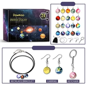 24-teiliges DIY-Planeten-Schmuckset mit Universum-Anhängern in Geschenkbox