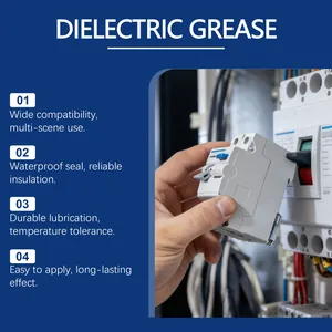 Grasa dieléctrica aplicada en un disyuntor para un aislamiento impermeable y confiable.