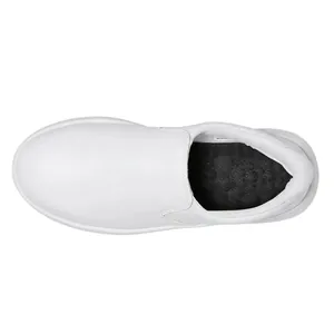 Vista superior de zapatos de trabajo blancos antideslizantes para talleres y chefs profesionales
