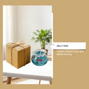 Duftkerze aus Gelee-Wachs in Fischglasform mit minimalistischer Kraft-Geschenkbox