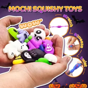 Primer plano de squishies de Halloween mostrando elasticidad, presión y torsión.