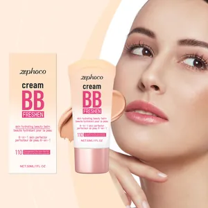 Vue détaillée de la BB crème Zephoco avec texture et rendu naturel sur le modèle