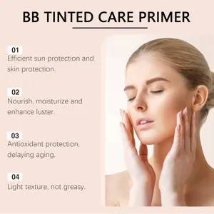 Primer plano del rostro que muestra los beneficios de la prebase BB teñida para la piel