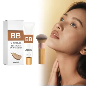 Feuchtigkeitsspendende BB-Creme Weizenfarben SPF 30 mit Pinsel und asiatischem Model