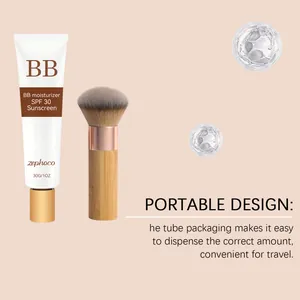 Λεπτομερής προβολή της κρέμας Zephoco BB SPF 30 και φορητό πινέλο από μπαμπού για ταξίδια