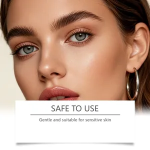 Macro-dettaglio del trucco contouring naturale, delicato e sicuro per pelli sensibili.
