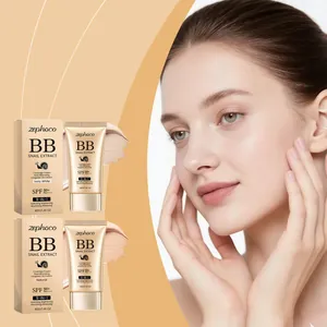 Detalle de la BB cream Zephoco extracto de caracol tonos marfil y natural con modelo