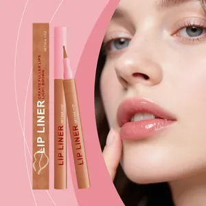Wasserfester Lippenkonturenstift in Hellbraun für natürlich volle Lippen Effekte