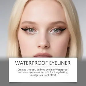 Close-up van ogen met gladde zwarte eyeliner en sprankelend zilveren glitter effect