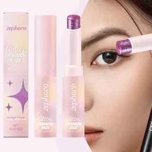 Detailansicht von Zephoco Glitzer-Lidschattenstift in Starlight Purple mit Make-up-Effekt