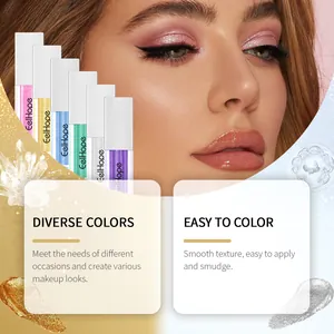 Set di ombretti liquidi glitterati con colori diversi e consistenza morbida applicabile