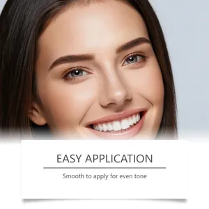 Gros plan de sourcils parfaitement teintés montrant un résultat de couleur naturel