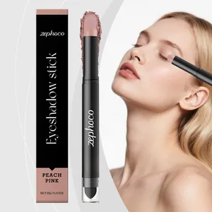 Ombretto in stick rosa pesca per un trucco occhi naturale e dal finish brillante.