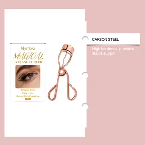 Detalle del rizador de pestañas Nymixa de acero al carbono con acabado en oro rosa