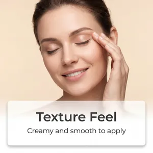 Modell zeigt die cremige Textur des zephoco Lidschattenstifts für natürlichen Look
