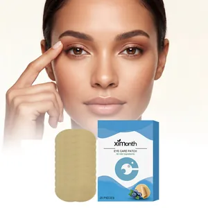 Parches para ojos XIMONTH con modelo señalando el área ocular para detalle de uso