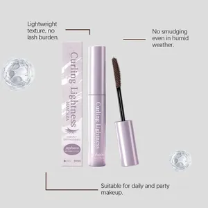 Vue détaillée du mascara Zephoco marron incurvant avec brosse et étui violet.