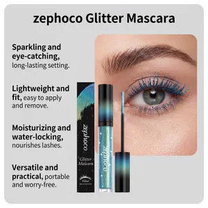 Detaillierte Nahaufnahme von funkelnder blauer Glitzer-Wimperntusche auf dichten Wimpern