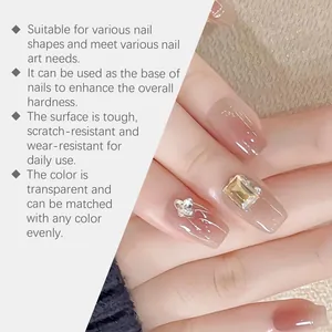Transparante vaste nagellijm voor kunstnagels, een langdurige en duurzame afwerking.