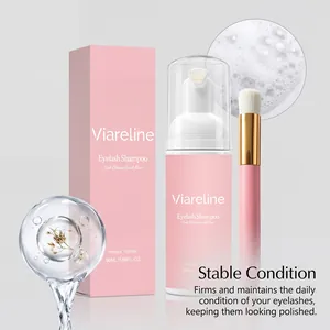 Vue détaillée du kit shampooing cils Viareline avec brosse de nettoyage et mousse
