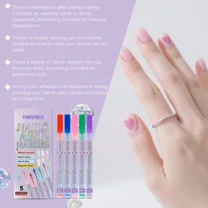 Vista dettagliata del set di 5 pennarelli per nail art TORVIKX resistenti all'acqua per DIY