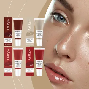 Set di burrocacao colorato idratante EELHOPE in 4 tonalità con applicazione su modella.