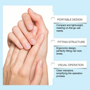 Nahaufnahme sauberer Naturnägel, die ergonomisches Nagelpfleredesign zeigt.