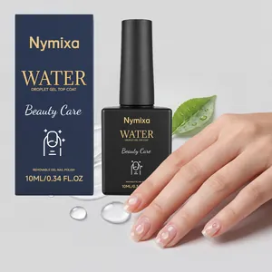 Vue détaillée du fini de finition gel Nymixa Water Droplet sur des ongles soignés