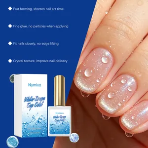 Detalle del gel Nymixa Water Drops Top Coat que crea gotas de agua realistas en las uñas