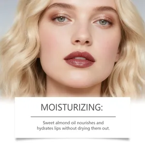 Primer plano de un lápiz labial hidratante con aceite de almendras dulces para labios nutridos.
